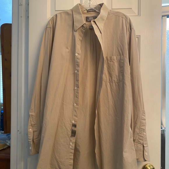 Stafford Men's Casual Button Down Tan Shirt - Picture 7 of 8